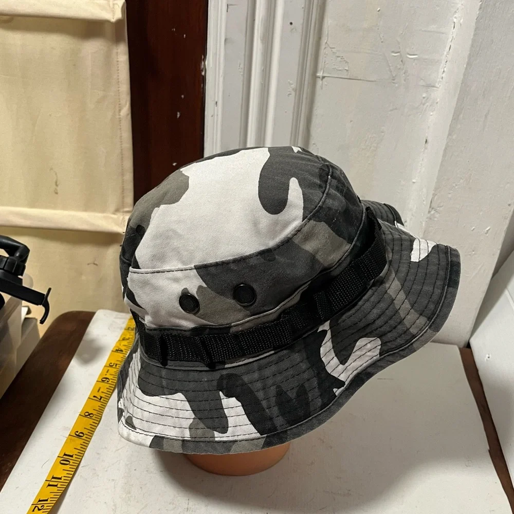 Military hat 7 and 3/4 black and gray